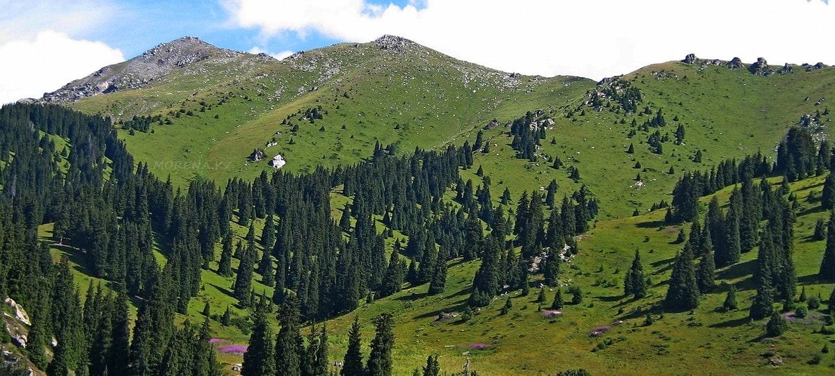 hiking almaty kumbel peak
